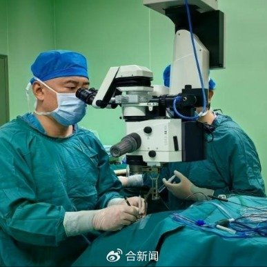 27岁程序员敲代码时视网膜脱离