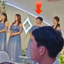 女儿看婚礼视频发现50岁老妈是伴娘