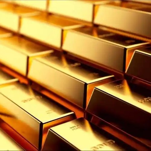 女子年前卖掉为儿子攒的三金赚10多万