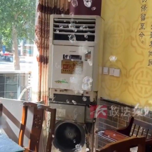 洗洁精清洗空调后秒变泡泡机
