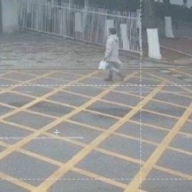 17岁少年不定时送战士81元零食