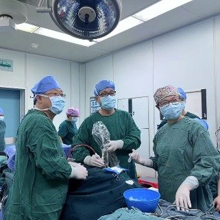 七旬大爷胸部仅一周长成馒头大小
