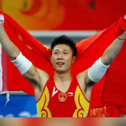 李小鹏一小时体能课10万元被拍下