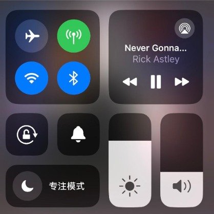 iOS18控制中心或将展示专辑封面