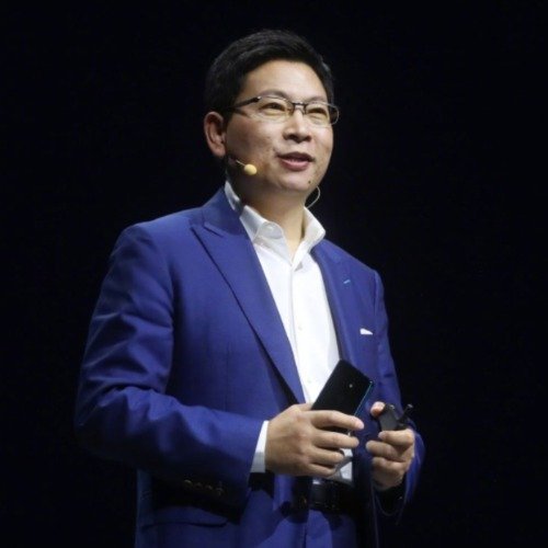 余承东深夜回应特斯拉FSD入华