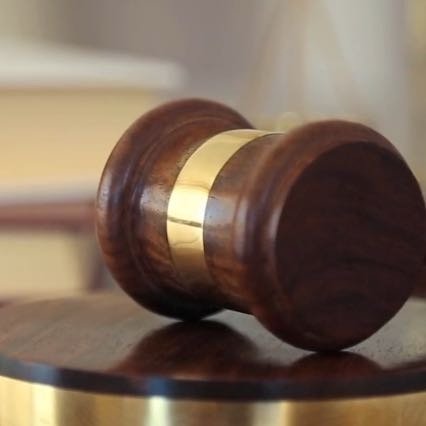 妻子被诉偿还亡夫生前10余万债务