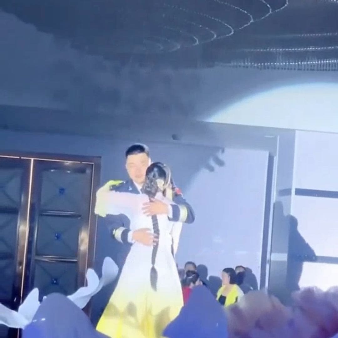 新娘婚礼舞一曲献爱人惊艳全场