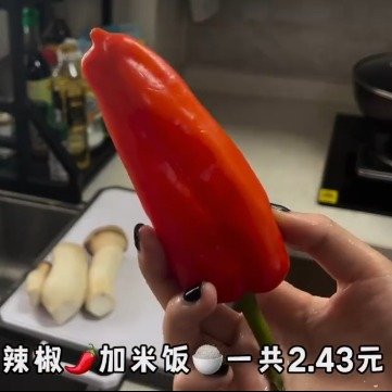 00后存10万裸辞用利息极简生活