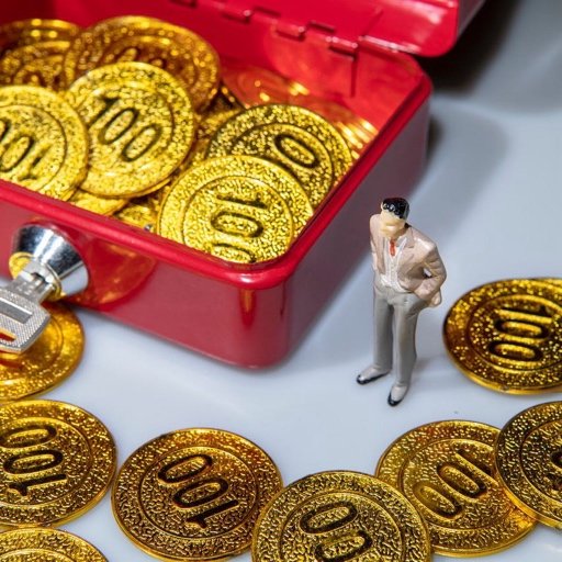 黄金未来或跌至2100美元每盎司