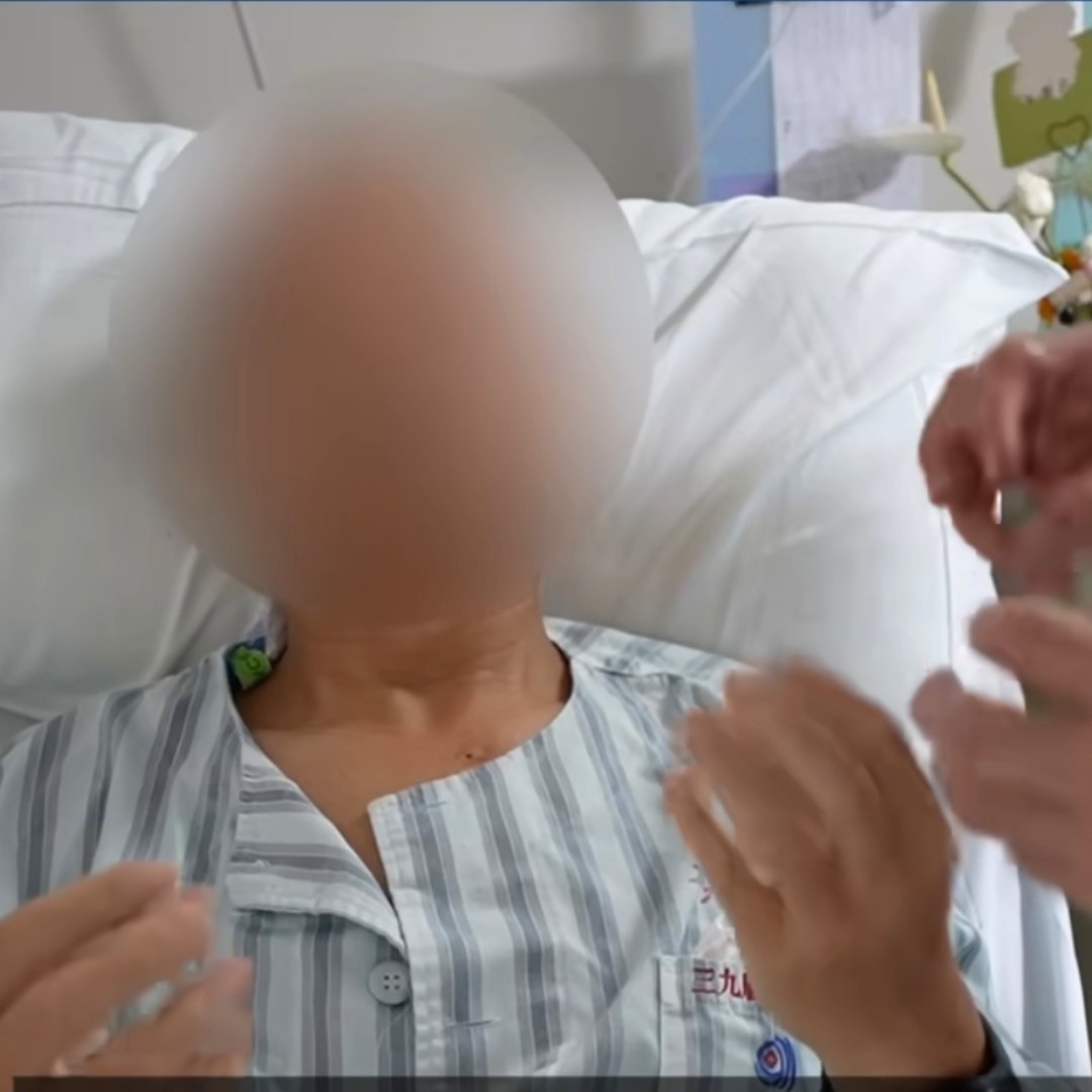 男子说不了话脑里揪出10厘米活虫