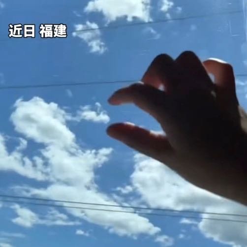 福建博主以电线为弦奏响天空乐章