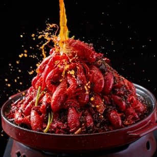 小龙虾售价暴跌60%